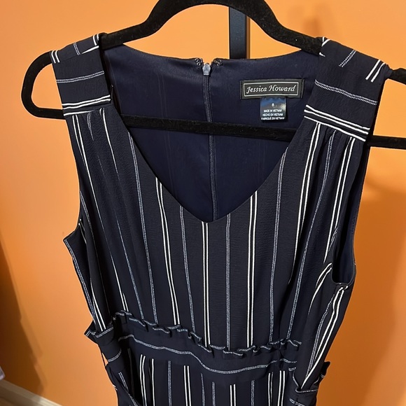 Black & white striped jumpsuit with belt size 8 - Picture 3 of 12